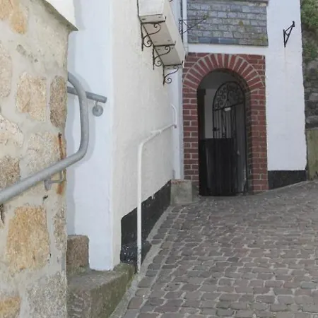 Apartment 3 Wharf House The Wharf St Ives (Cornwall)